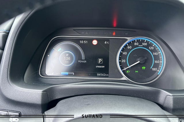 2018 NISSAN LEAF - 12