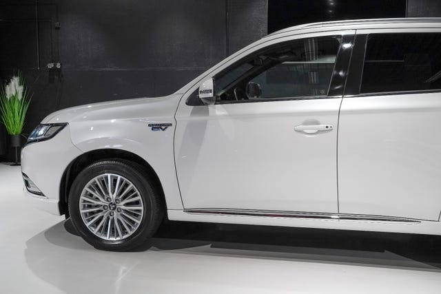 JMBXDGG3WLZ018941 2020 MITSUBISHI OUTLANDER-3