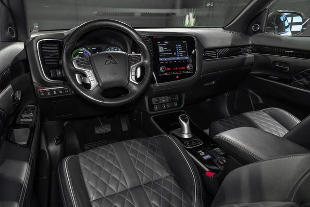 2020 MITSUBISHI OUTLANDER - 31