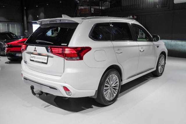 2020 MITSUBISHI OUTLANDER - 11