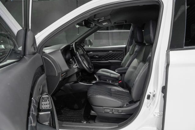 2020 MITSUBISHI OUTLANDER - 23