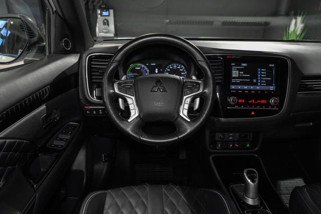 2020 MITSUBISHI OUTLANDER - 32