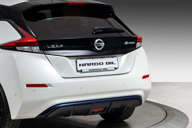 2018 NISSAN LEAF - 9