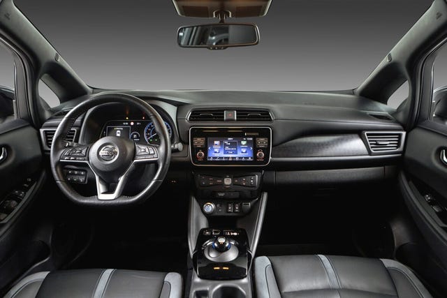2018 NISSAN LEAF - 27