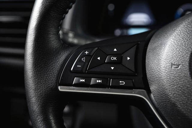 2018 NISSAN LEAF - 12