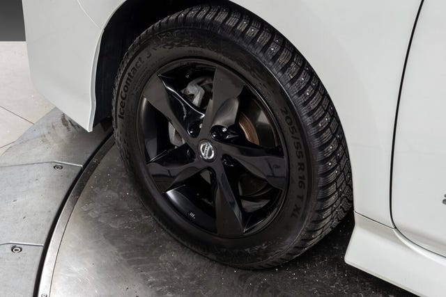 2018 NISSAN LEAF - 10