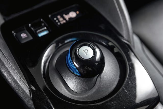 2018 NISSAN LEAF - 22
