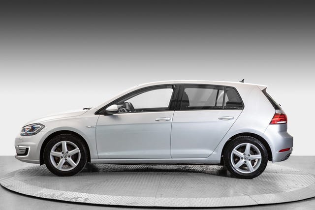 WVWZZZAUZKW914463 2019 VOLKSWAGEN GOLF-3