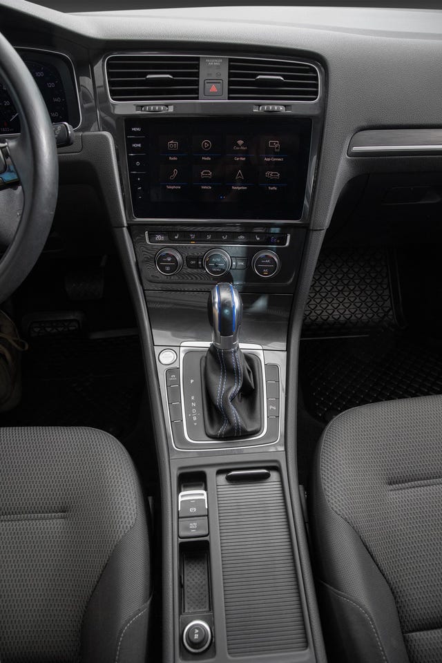 2019 VOLKSWAGEN GOLF - 14
