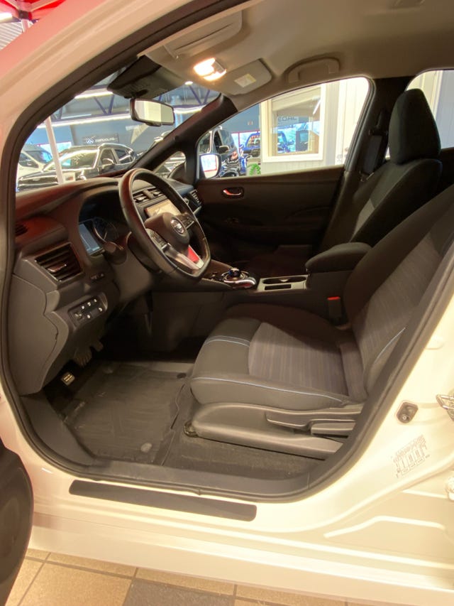 null 2021 NISSAN LEAF-5