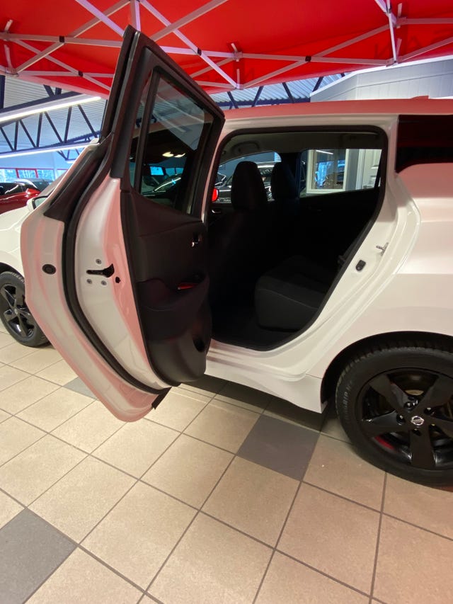 2021 NISSAN LEAF - 7