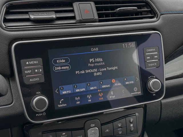 2021 NISSAN LEAF - 26