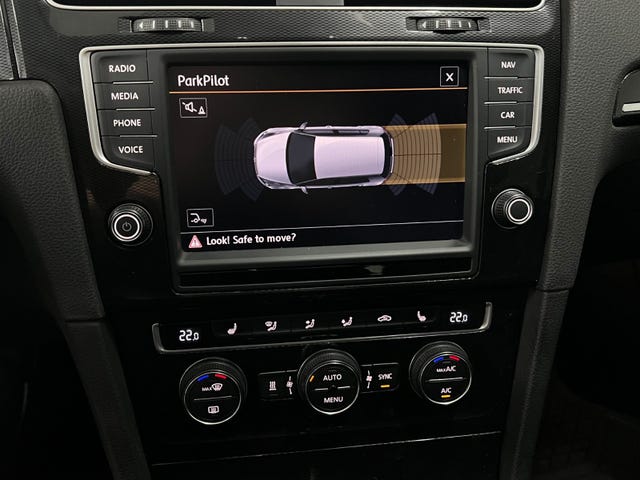 2015 VOLKSWAGEN GOLF - 33