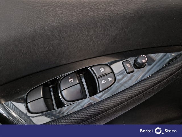 2021 NISSAN LEAF - 13