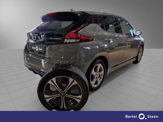 2021 NISSAN LEAF - 10
