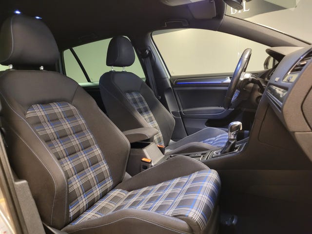 2018 VOLKSWAGEN GOLF - 15