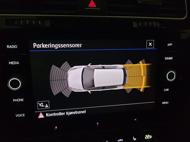 2018 VOLKSWAGEN GOLF - 28