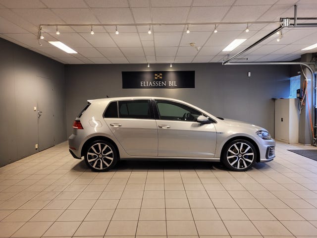 WVWZZZAUZHW851599 2018 VOLKSWAGEN GOLF-3