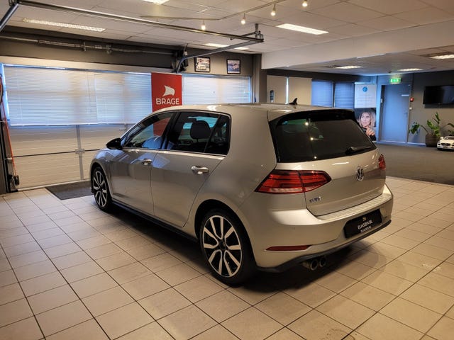 2018 VOLKSWAGEN GOLF - 8