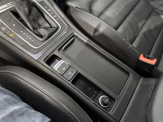 2019 VOLKSWAGEN GOLF - 23