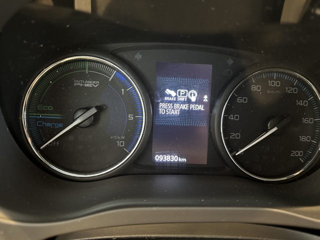 2020 MITSUBISHI OUTLANDER - 23