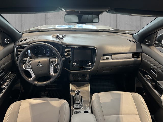2020 MITSUBISHI OUTLANDER - 10