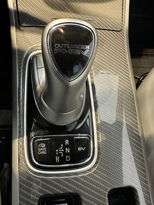 2020 MITSUBISHI OUTLANDER - 14