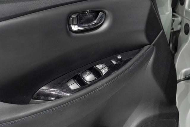 2020 NISSAN LEAF - 19