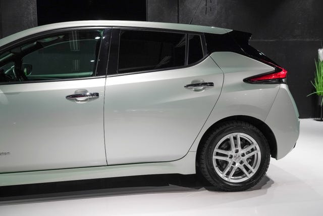 SJNFAAZE1U0050652 2020 NISSAN LEAF-4