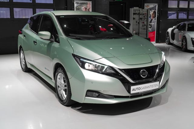 2020 NISSAN LEAF - 13
