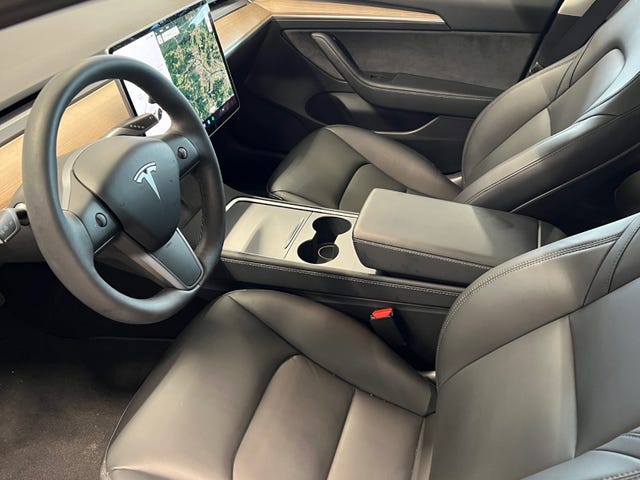 2022 TESLA MODEL 3 - 9