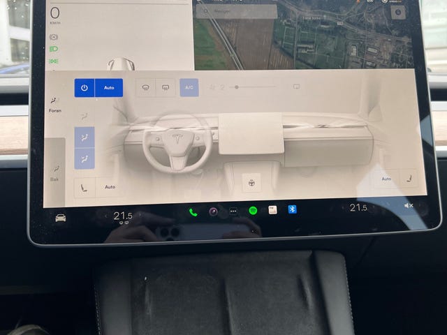 2022 TESLA MODEL 3 - 11