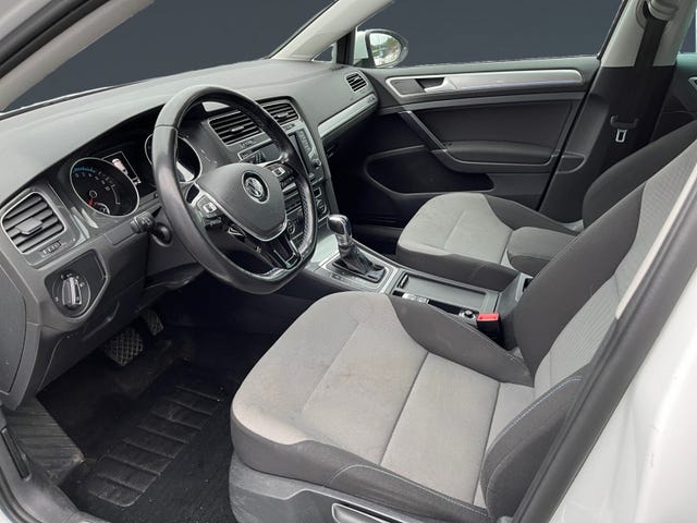 2015 VOLKSWAGEN GOLF - 9