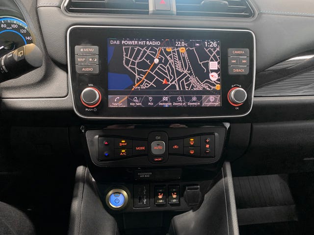 2022 NISSAN LEAF - 10