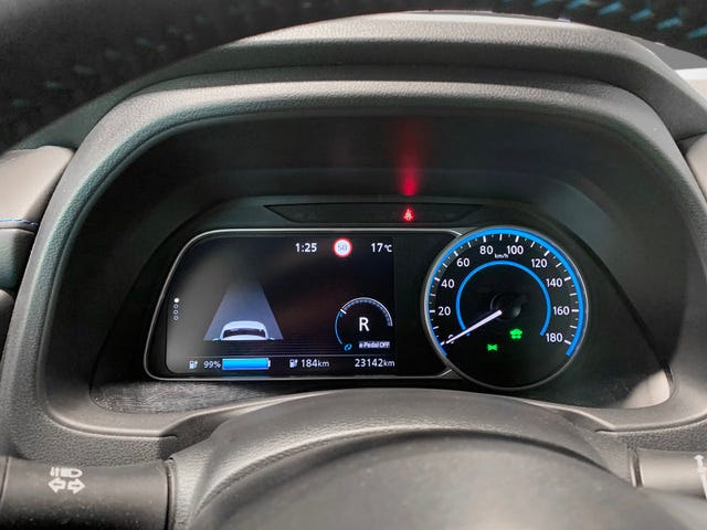2022 NISSAN LEAF - 7