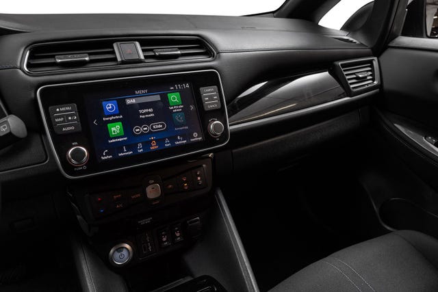 2022 NISSAN LEAF - 15