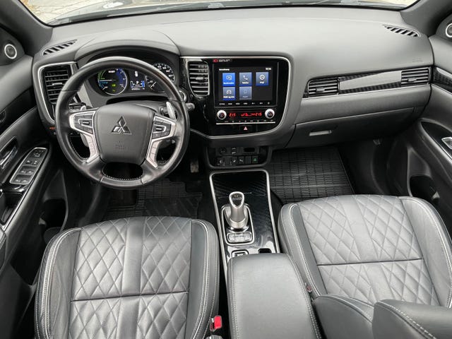 2020 MITSUBISHI OUTLANDER - 9
