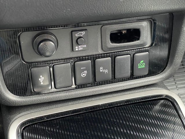 2020 MITSUBISHI OUTLANDER - 12