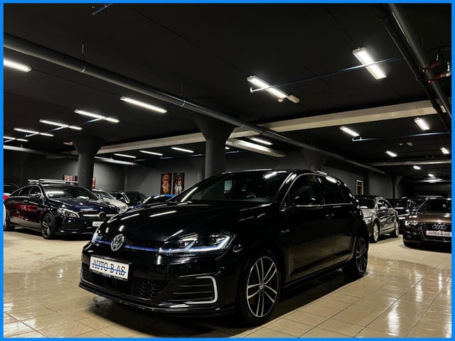 WVWZZZAUZJW806221 2018 VOLKSWAGEN GOLF-0
