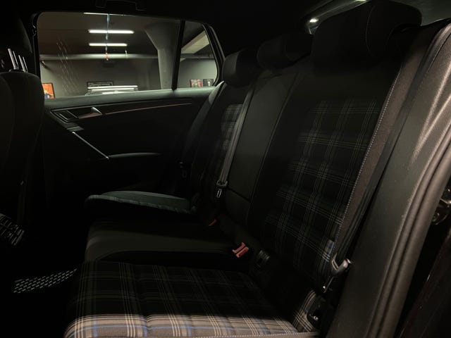 2018 VOLKSWAGEN GOLF - 17