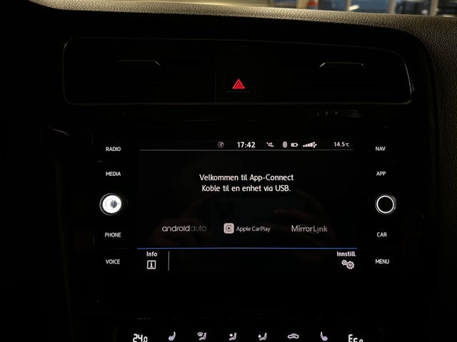 2018 VOLKSWAGEN GOLF - 24