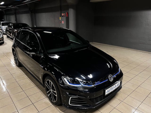 2018 VOLKSWAGEN GOLF - 9