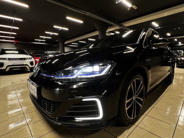 2018 VOLKSWAGEN GOLF - 12