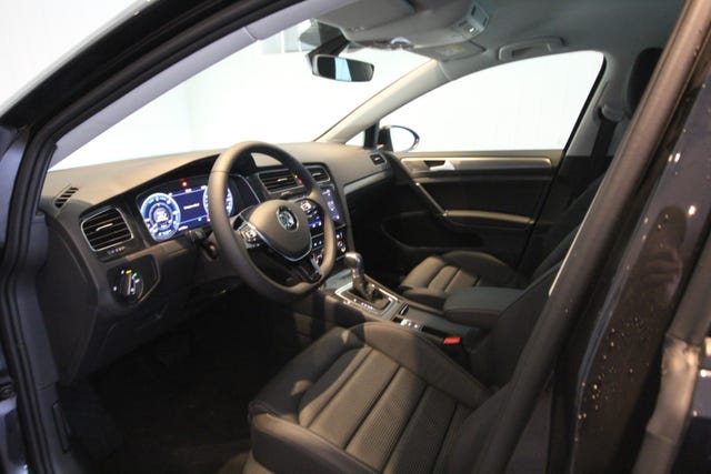 2019 VOLKSWAGEN GOLF - 12