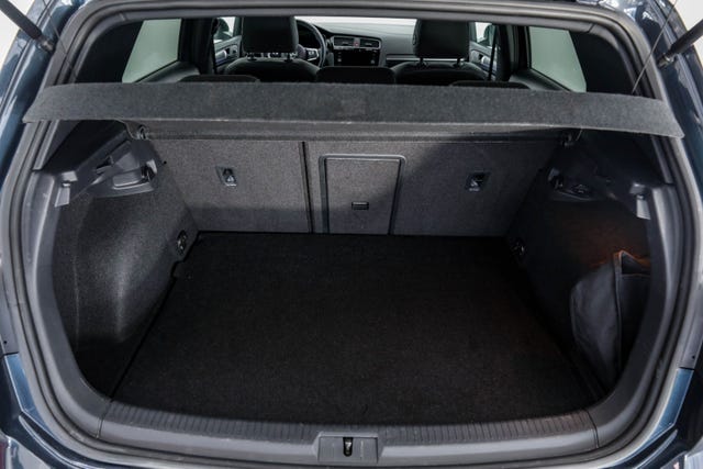 2019 VOLKSWAGEN GOLF - 33