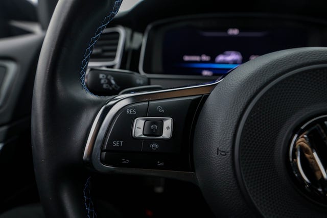 2019 VOLKSWAGEN GOLF - 26