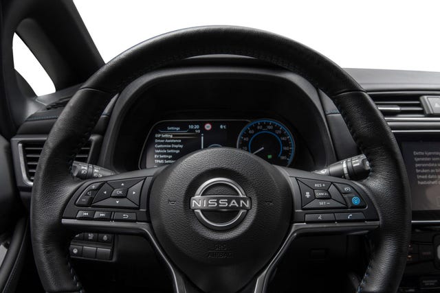 2022 NISSAN LEAF - 14