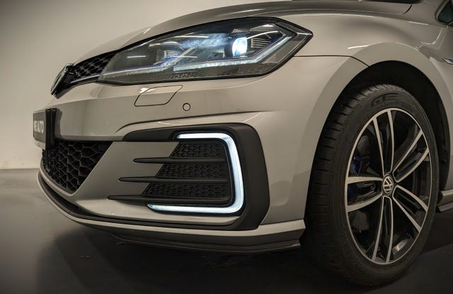 WVWZZZAUZKW800804 2019 VOLKSWAGEN GOLF-3