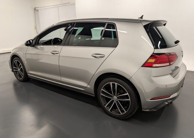 2019 VOLKSWAGEN GOLF - 15