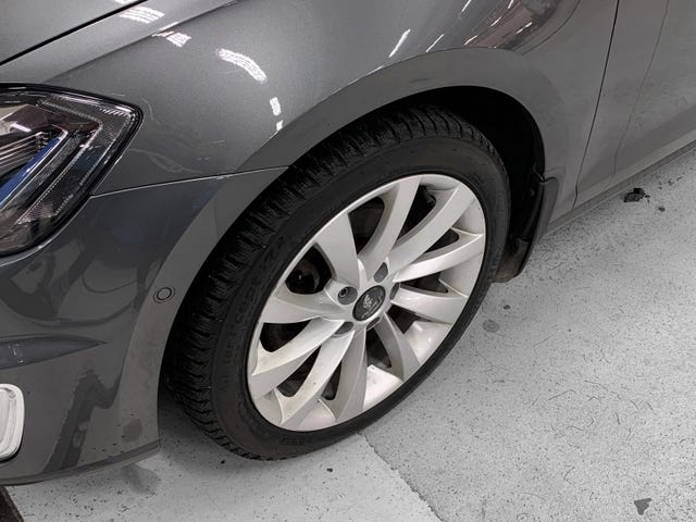 2019 VOLKSWAGEN GOLF - 14